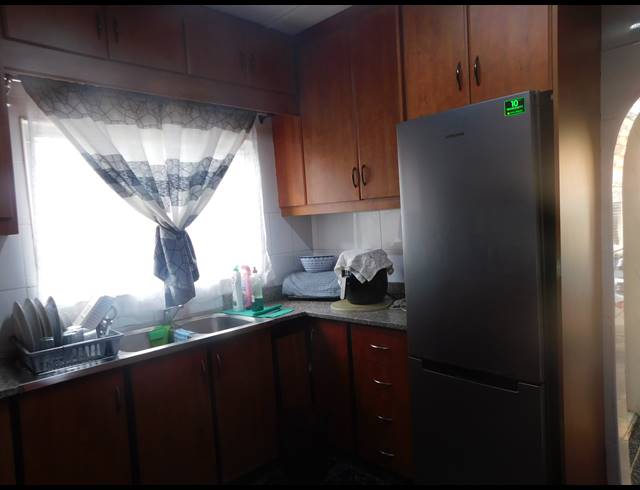 3 BEDROOM HOUSE FOR SALE IN BAYVIEW